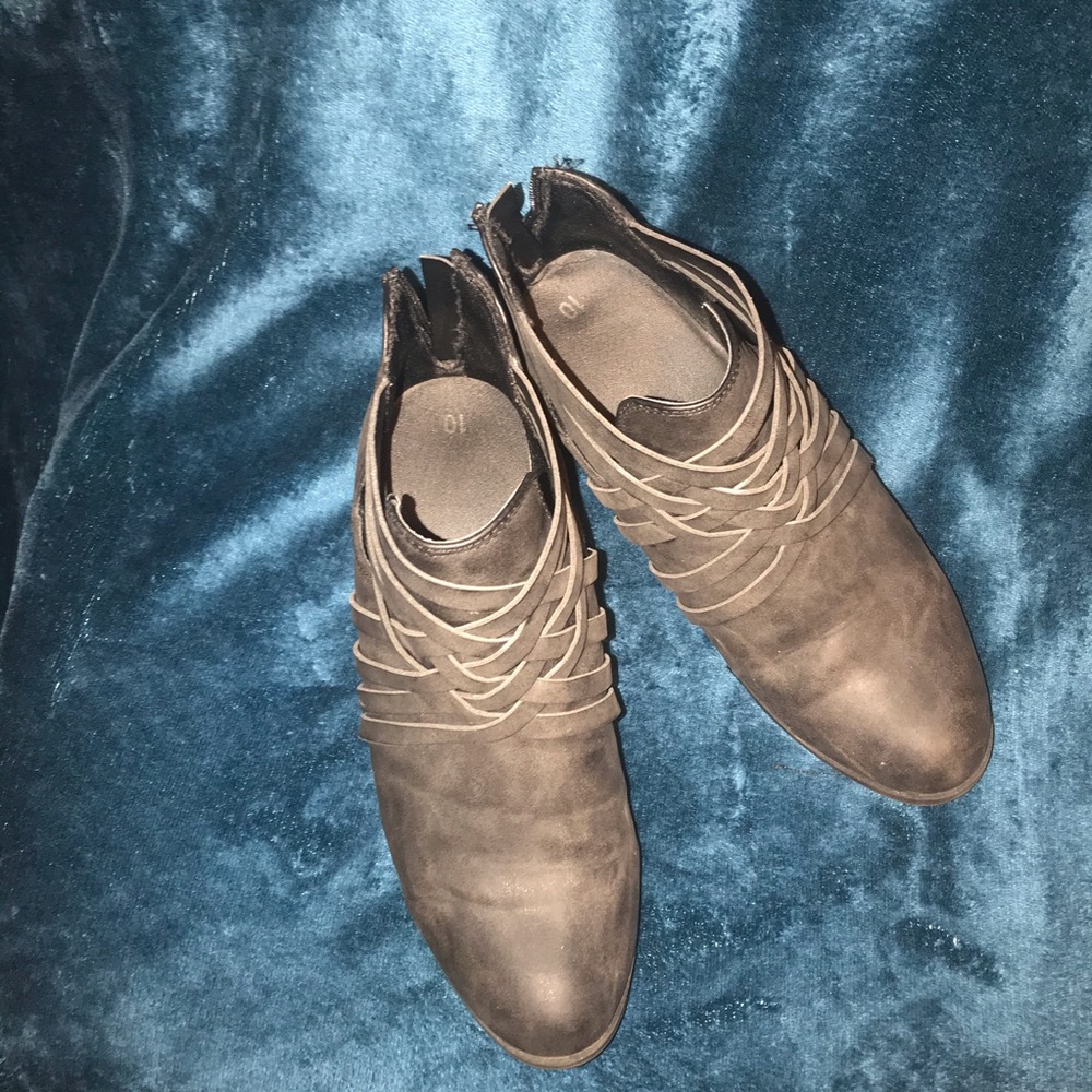 🦋Grey Booties